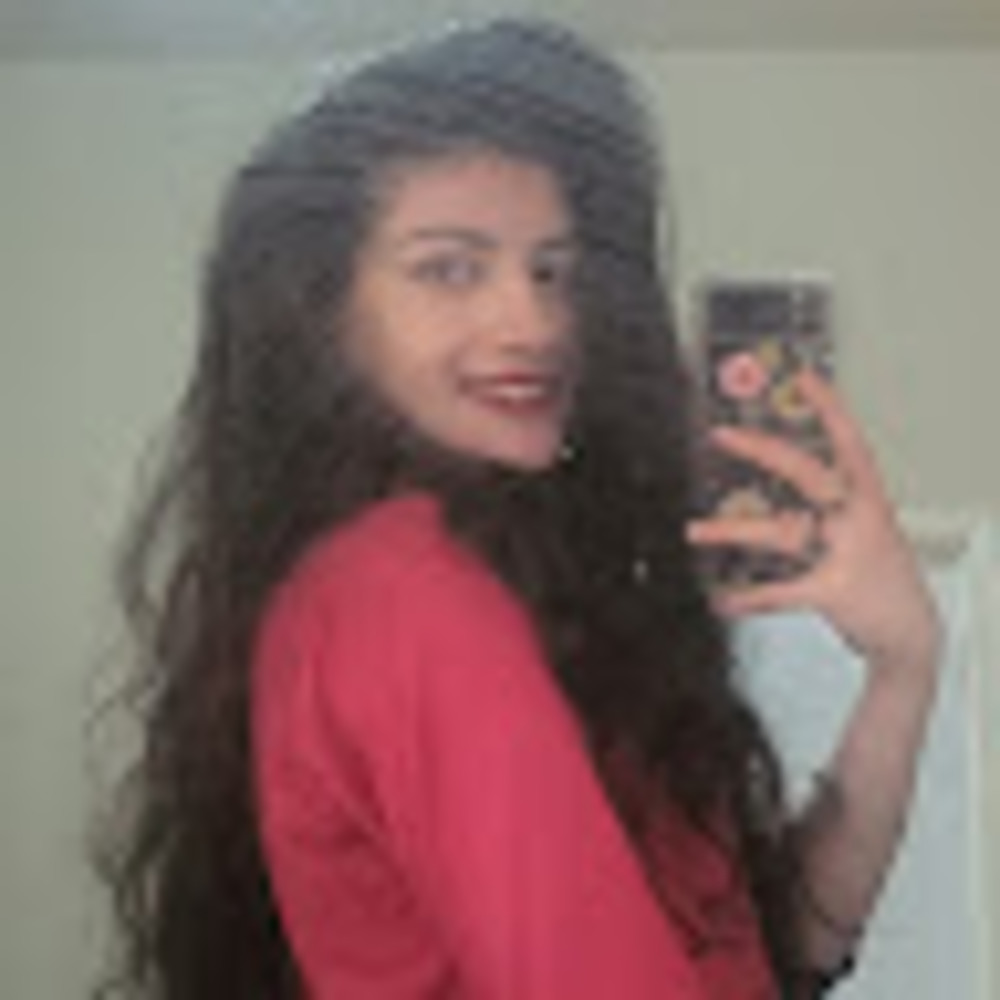 Meet your Posher, Fatima